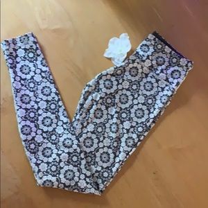 ✨LIKE NEW LULULEMON FULL LENGTH✨